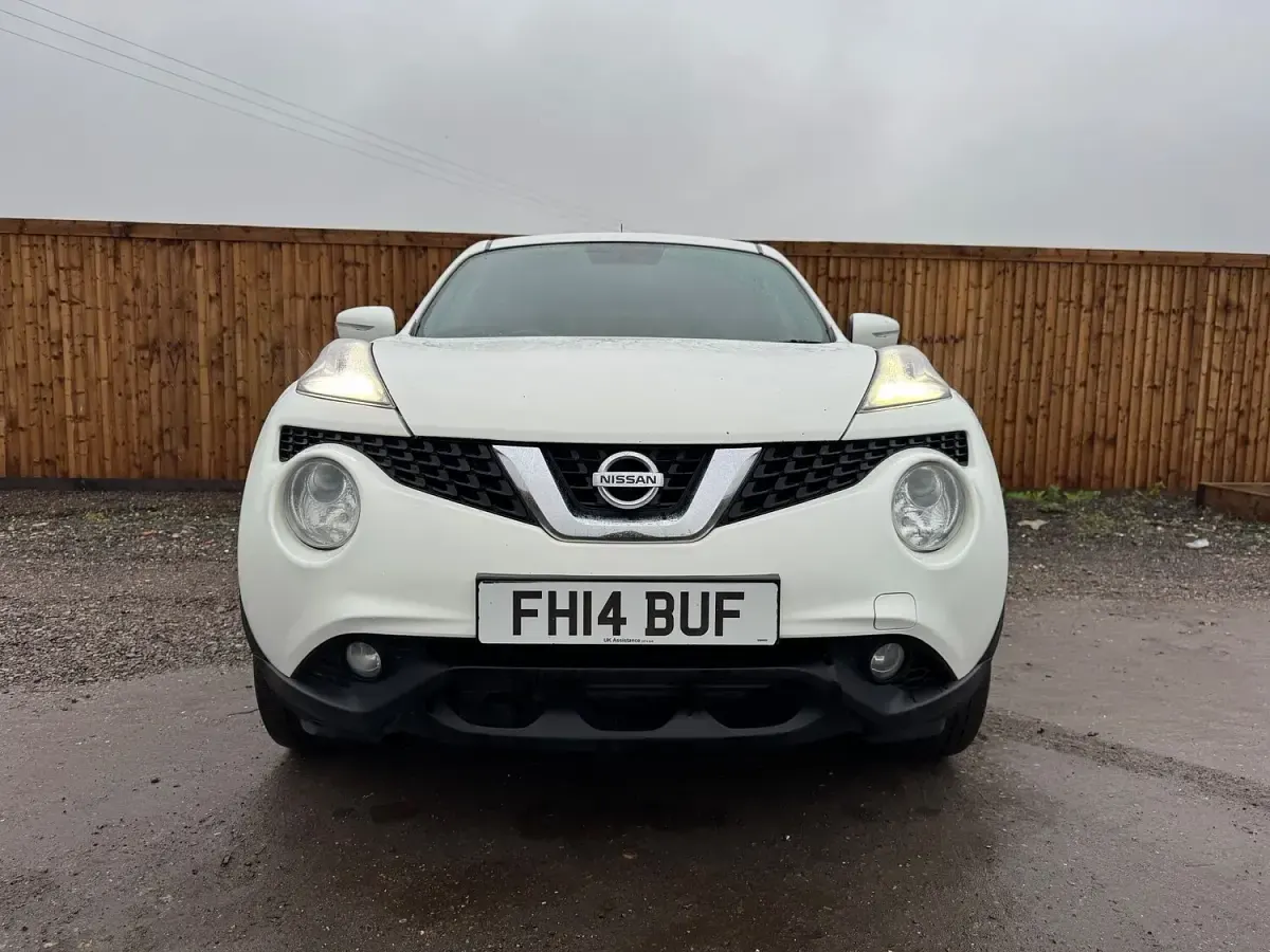 Used Nissan Juke Acenta Premium 110 HP (80 kW) 2014 White SUV
