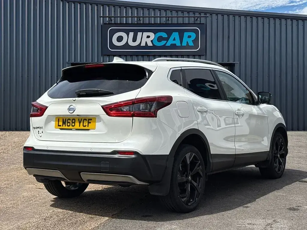 Used Nissan Qashqai S 130 HP (95 kW) 2018 White SUV