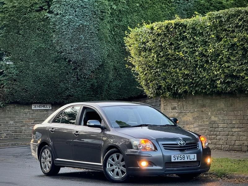 Grey Used 2008 Toyota Avensis Hatchback | £2,799 (A bit pricey) - Image 1/4