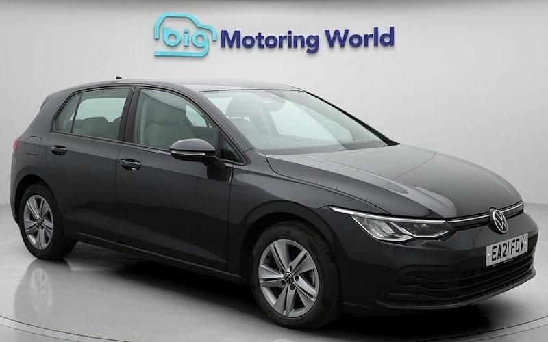 Used VW Golf VIII Life 150 HP (110 kW) 2023 Hatchback