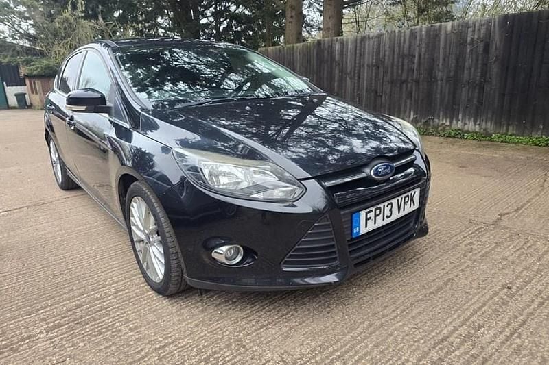 Used Ford Focus Zetec 115 HP (84 kW) 2013 Black Hatchback