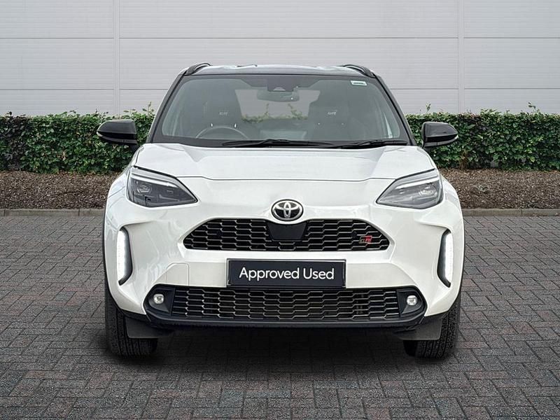 Used Toyota Yaris Hybrid Sport 2023 White/black Hatchback