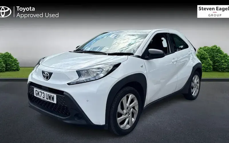 Used Toyota Aygo X PURE 72 HP (52 kW) 2025 SUV