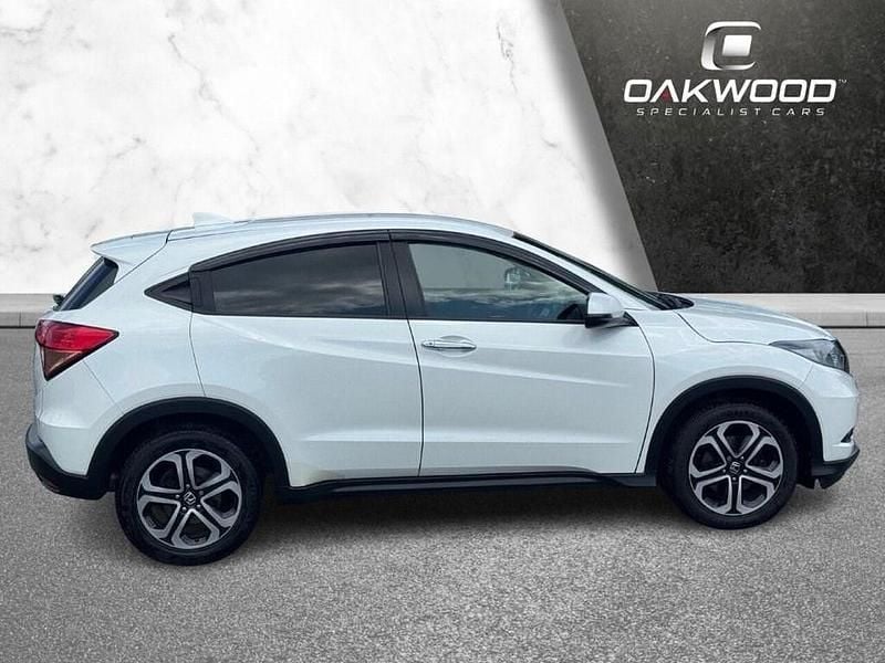 Used Honda HR-V SE 130 HP (95 kW) 2015 White SUV