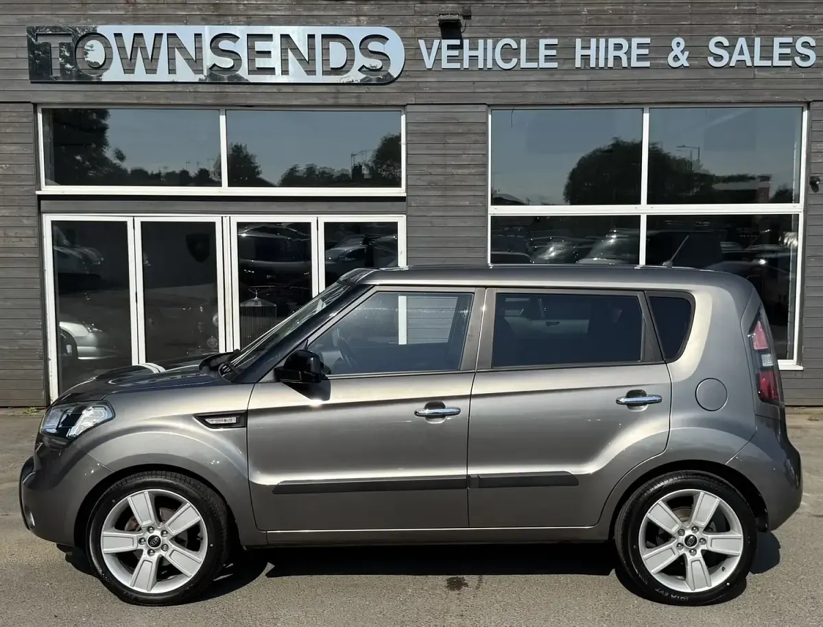 Used Kia Soul 126 HP (92 kW) 2011 Silver SUV