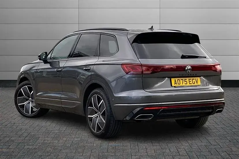 Used VW Touareg Black Edition 286 HP (210 kW) 2025 Silicon grey SUV