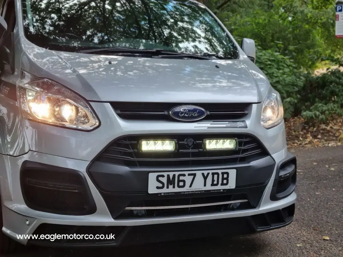 Used Ford Transit Custom Limited 170 HP (125 kW) 2017 Silver Van