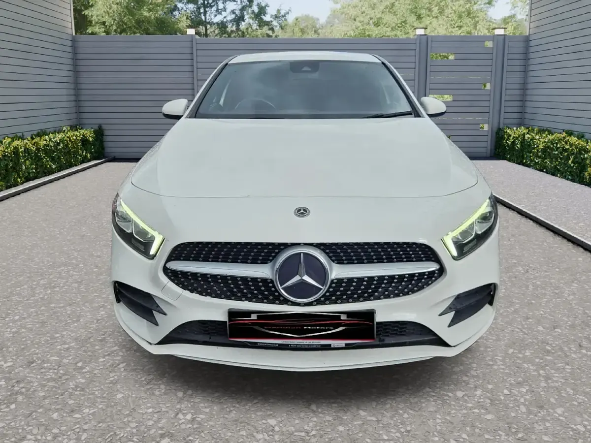 Used Mercedes A190 AMG line 190 HP (139 kW) 2019 White Hatchback