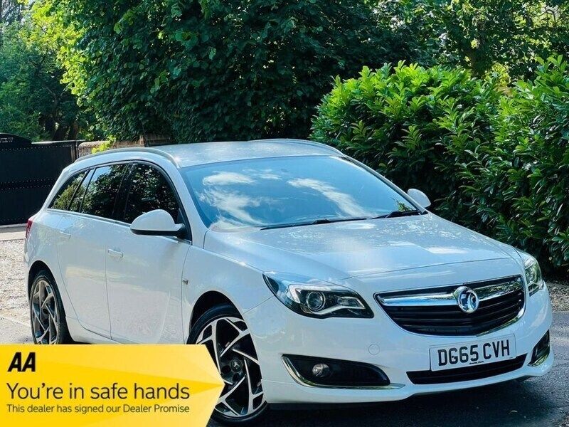 White Used 2015 Vauxhall Insignia SRi Estate | £7,790 (A bit pricey) - Image 1/3