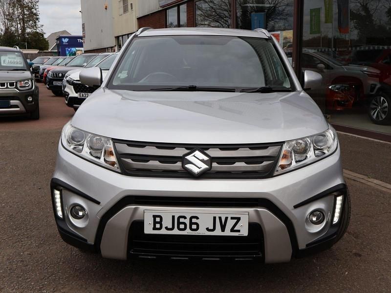 Used Suzuki Vitara SZ-T 120 HP (88 kW) 2016 Silver SUV