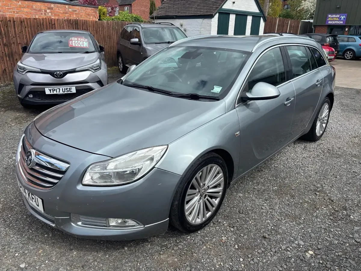 Used Vauxhall Insignia 2014 Silver Estate