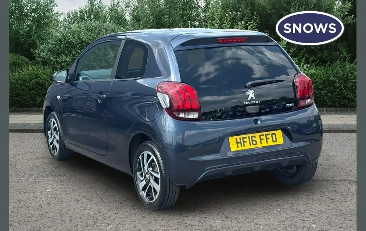 Used Peugeot 108 Allure 82 HP (60 kW) 2016 Blue Hatchback