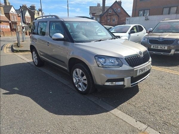 Cappuccino metallic Used 2014 Skoda Yeti Elegance SUV | £8,995 (A bit pricey) - Image 1/1
