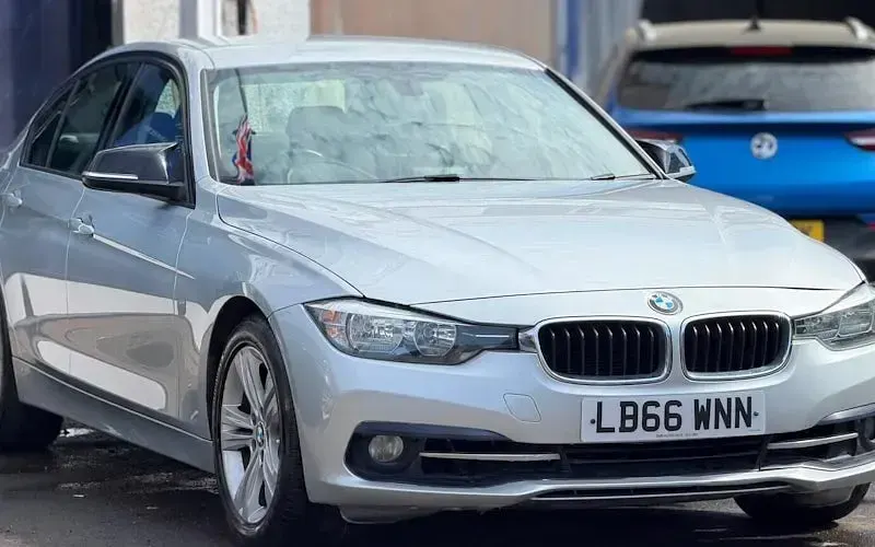 Used BMW 318 Sport Line 136 HP (100 kW) 2017 Sedan