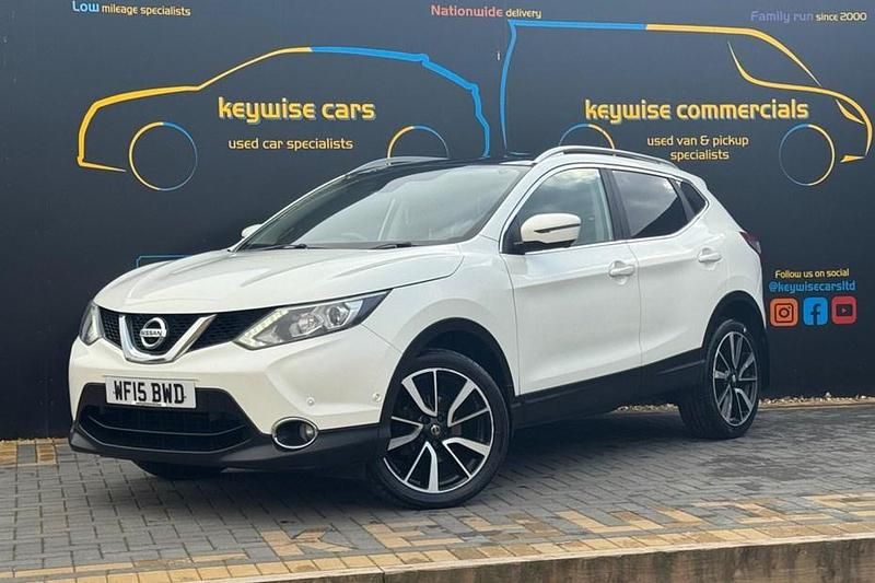 Used Nissan Qashqai Tekna 110 HP (80 kW) 2015 White SUV