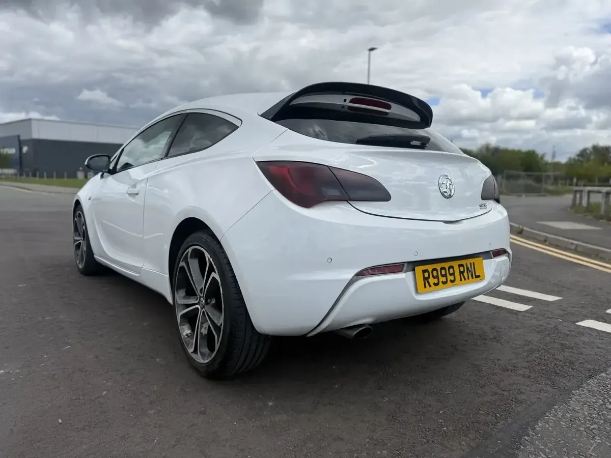 Used Vauxhall Astra GTC Edition 2016 White Coupe