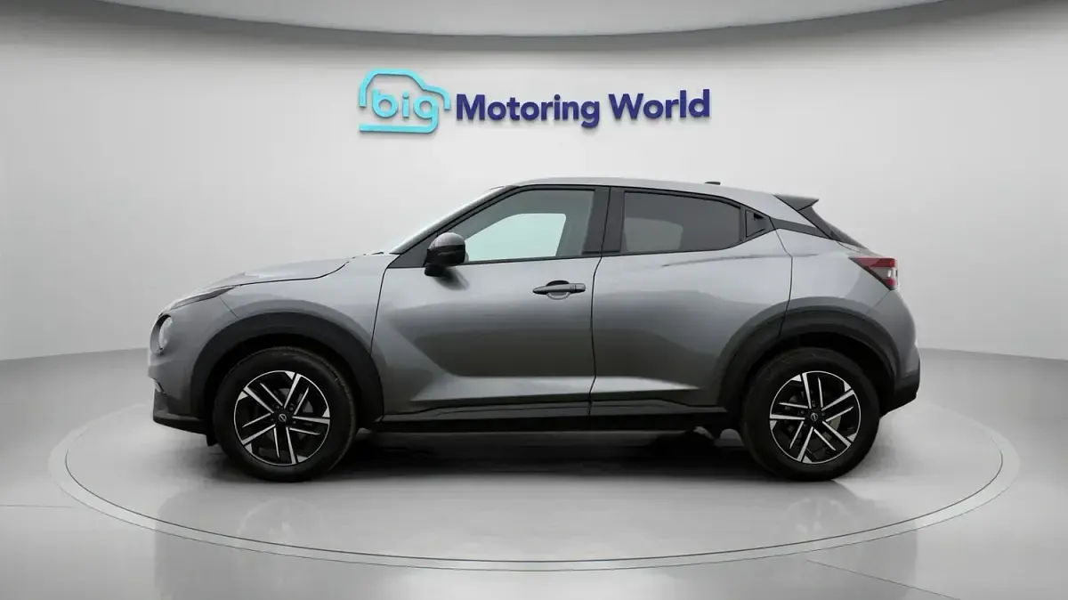 Used Nissan Juke N-Connecta 114 HP (83 kW) 2024 Grey SUV