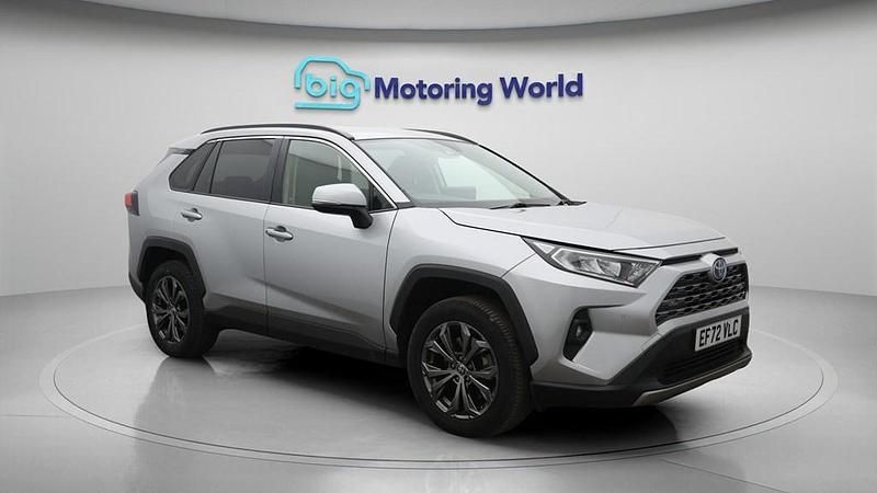 Used Toyota RAV4 Hybrid Design 218 HP (160 kW) 2023 Silver SUV
