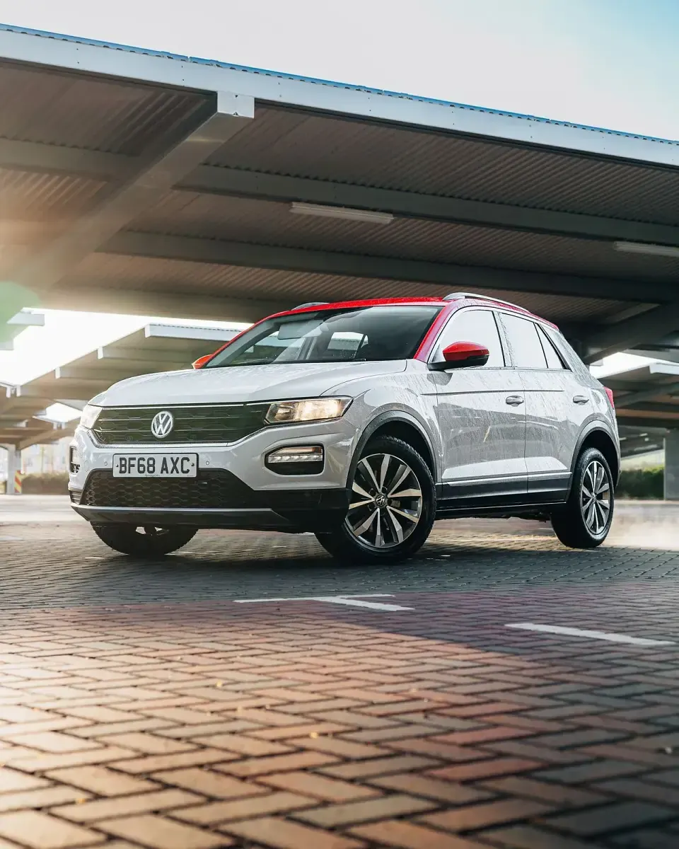 Used VW T-Roc Design 115 HP (84 kW) 2018 White SUV