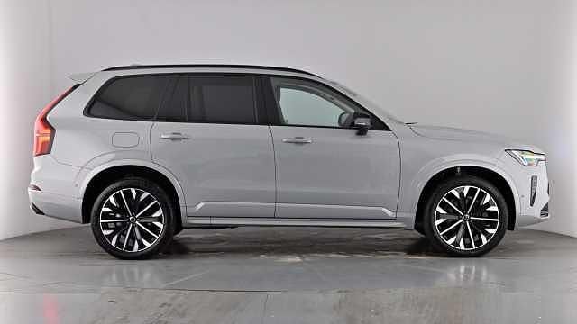 Used Volvo XC90 Ultra 250 HP (183 kW) 2025 Vapour grey SUV