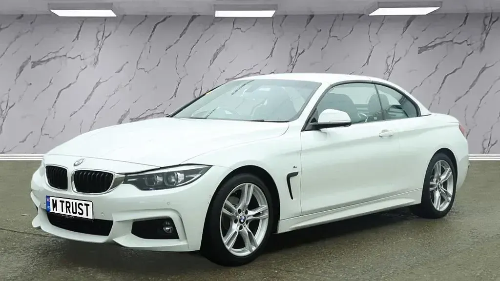 Usado BMW 420 M Sport 184 HP (135 kW) 2019 Branco Cabrios