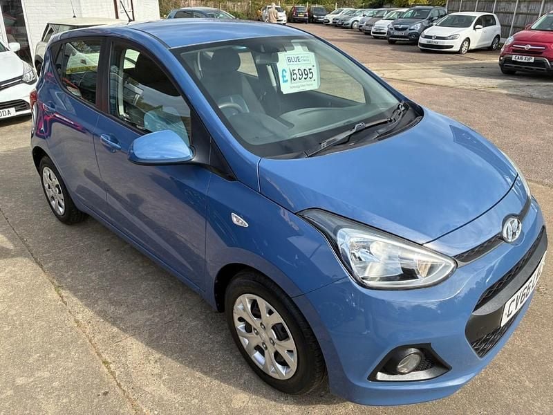 Used Hyundai i10 SE 67 HP (49 kW) 2016 Blue Hatchback