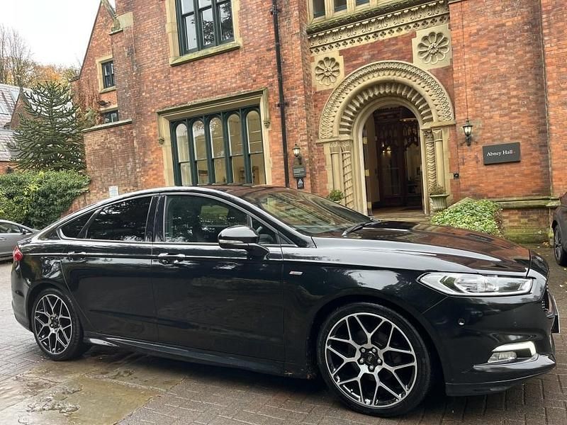 Used Ford Mondeo ST-Line 180 HP (132 kW) 2018 Black Hatchback