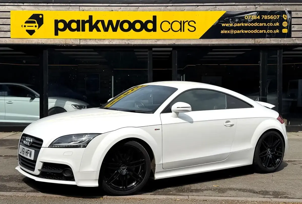 Used Audi TT Black Edition 211 HP (155 kW) 2011 White Coupe