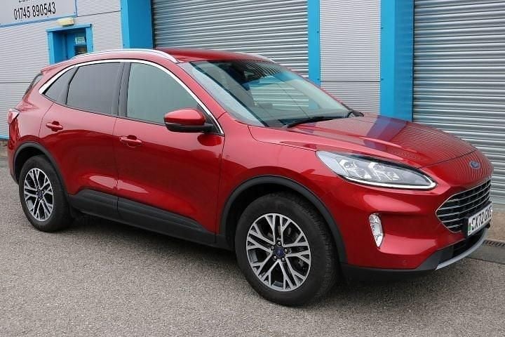 Used Ford Kuga Titanium 150 HP (110 kW) 2022 Red SUV