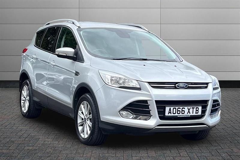 Moondust silver Used 2016 Ford Kuga Titanium SUV | £8,500 (Super price) - Image 1/3