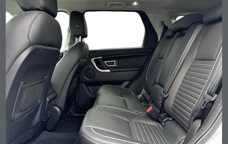 Used Land Rover Discovery Sport HSE Dynamic 177 HP (130 kW) 2017 White SUV