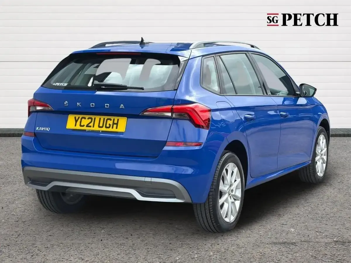 Used Skoda Kamiq SE 94 HP (69 kW) 2021 Blue SUV