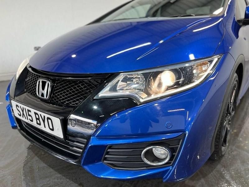 Begagnad Honda Civic SR 142 HK (104 kW) 2015 Blå Halvkombi