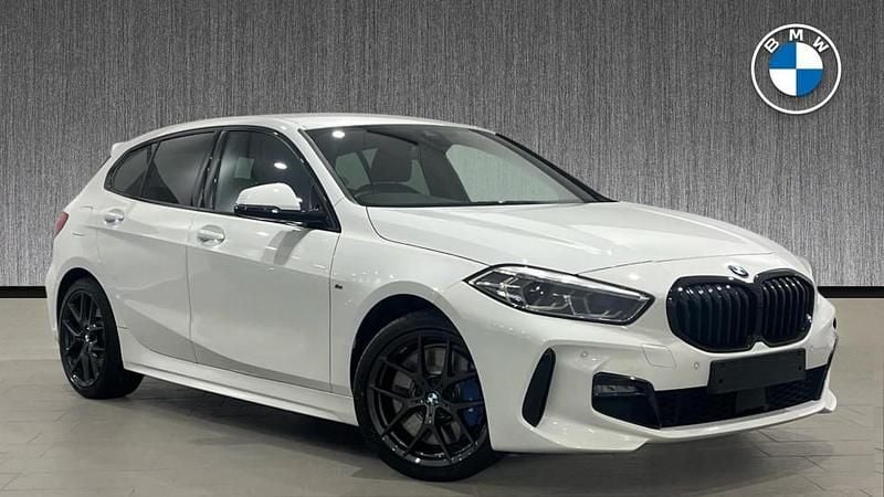 Used BMW 118 M Sport 134 HP (98 kW) 2023 White Hatchback