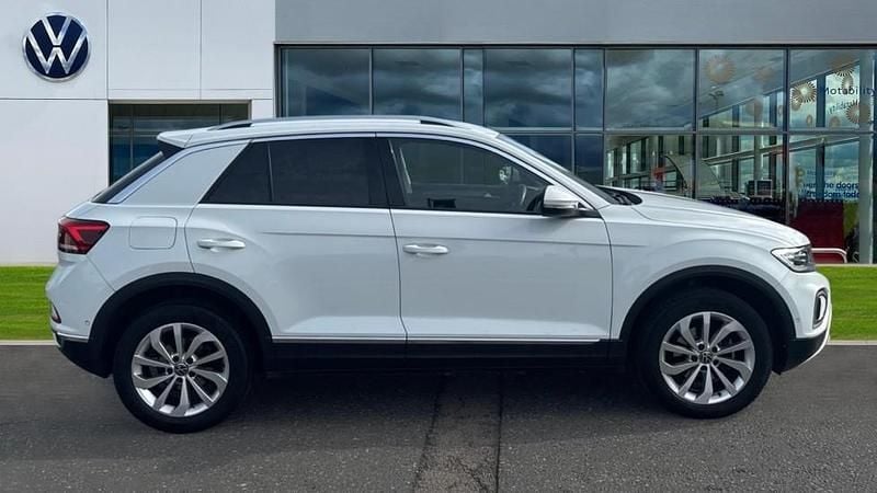 Used VW T-Roc Style 150 HP (110 kW) 2023 White SUV