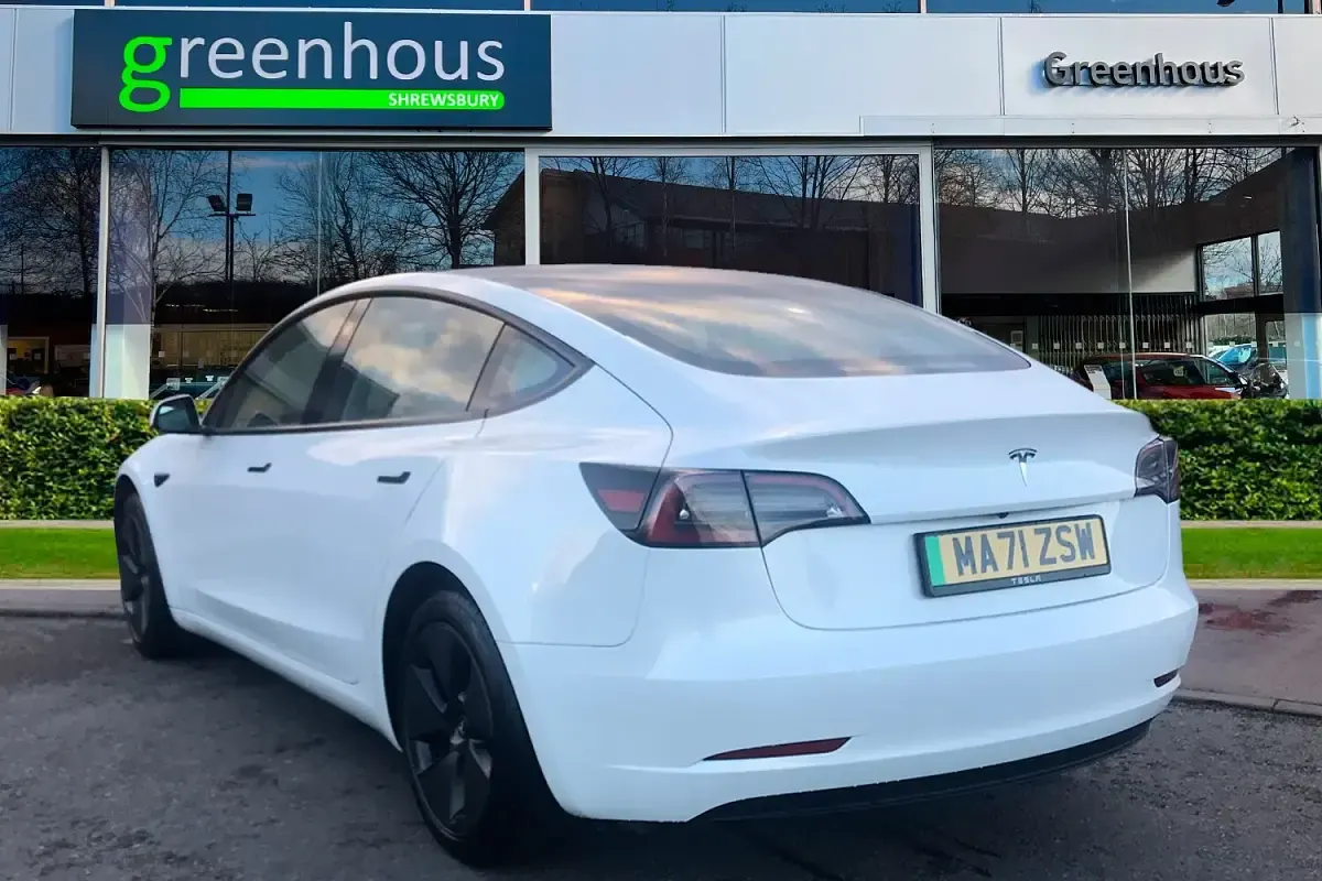 Used Tesla Model 3 Standard Range 208 kW (283 HP) 2021 Sedan
