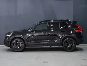 Used Volvo XC40 Plus 197 HP (144 kW) 2025 Black SUV