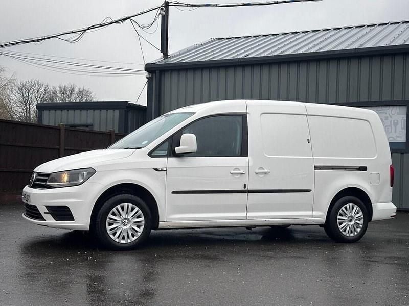 Used VW Caddy Maxi Trendline 102 HP (75 kW) 2019 White MPV