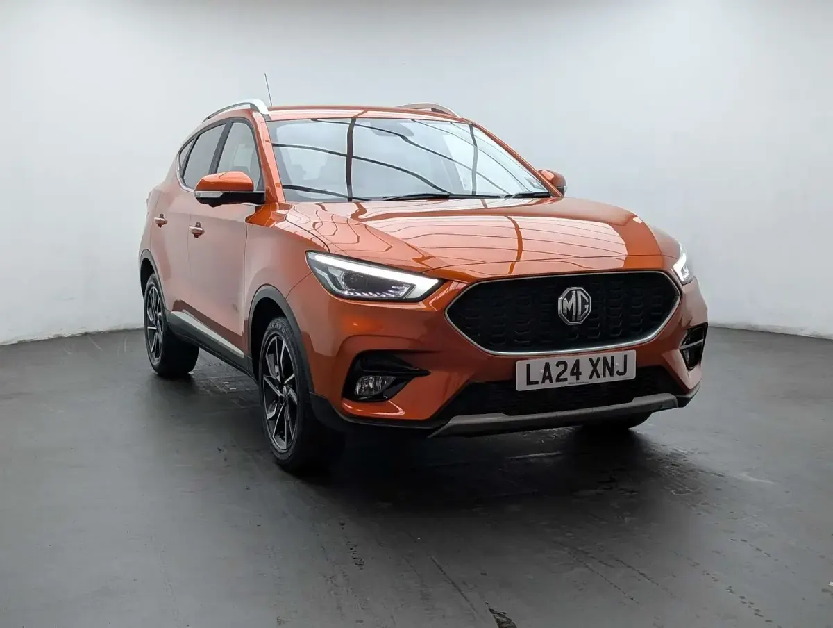 Used MG ZS Exclusive 111 HP (81 kW) 2024 Orange SUV