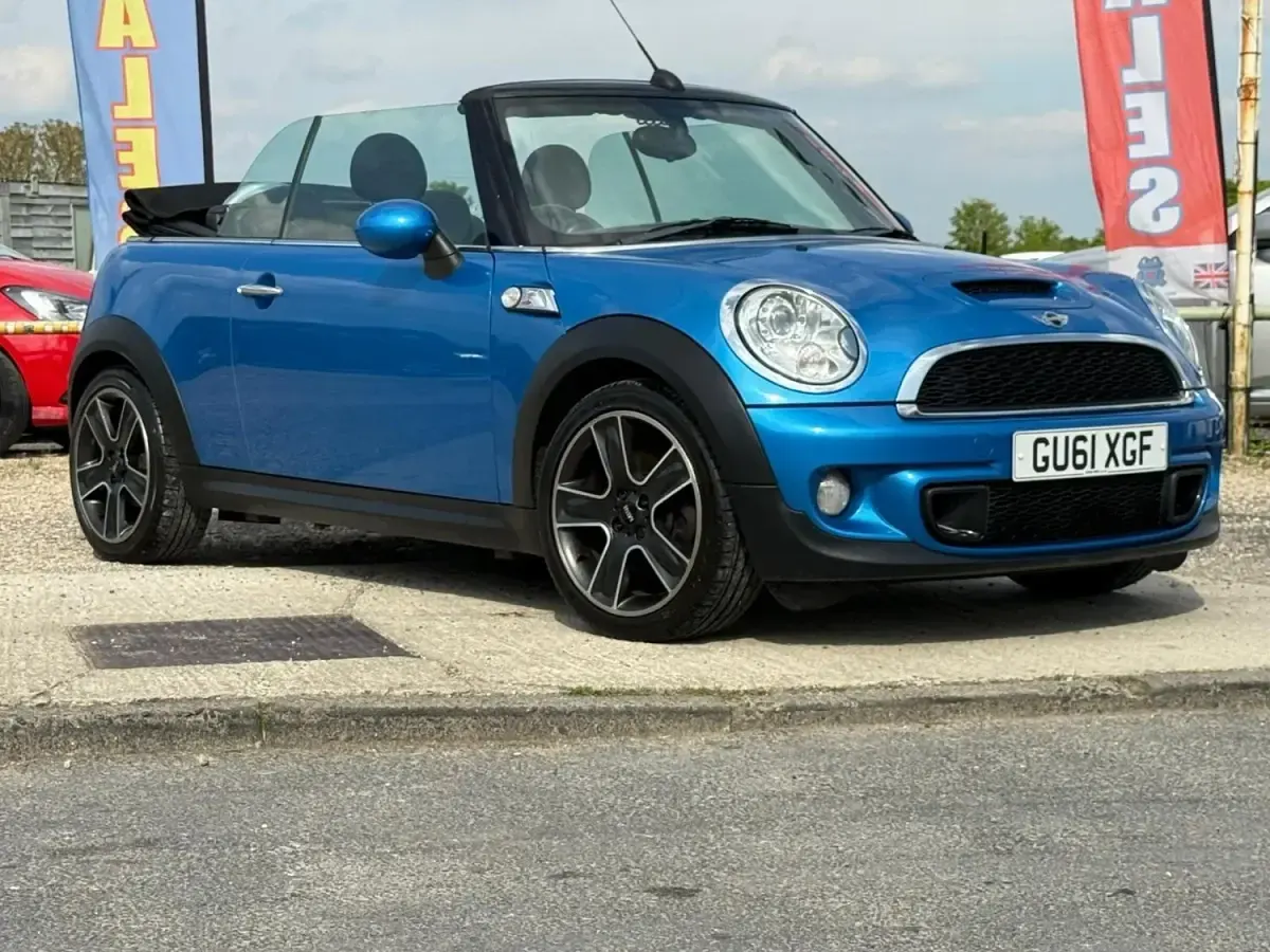 Usado Mini Cooper S Cabriolet 184 CV (135 kW) 2011 Azul Descapotable
