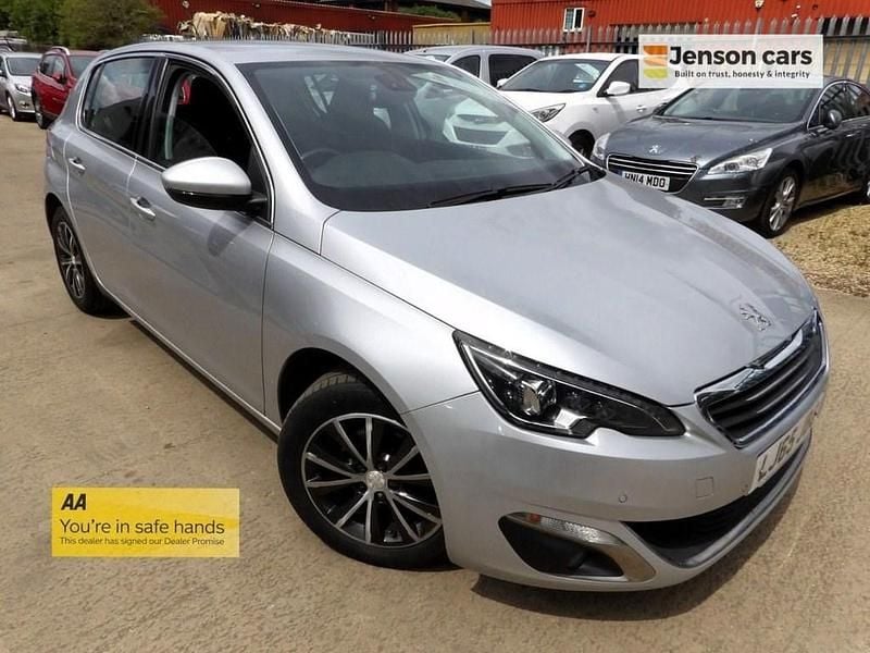 Silver Used 2015 Peugeot 308 Allure Hatchback | £5,490 (Fair price) - Image 1/4