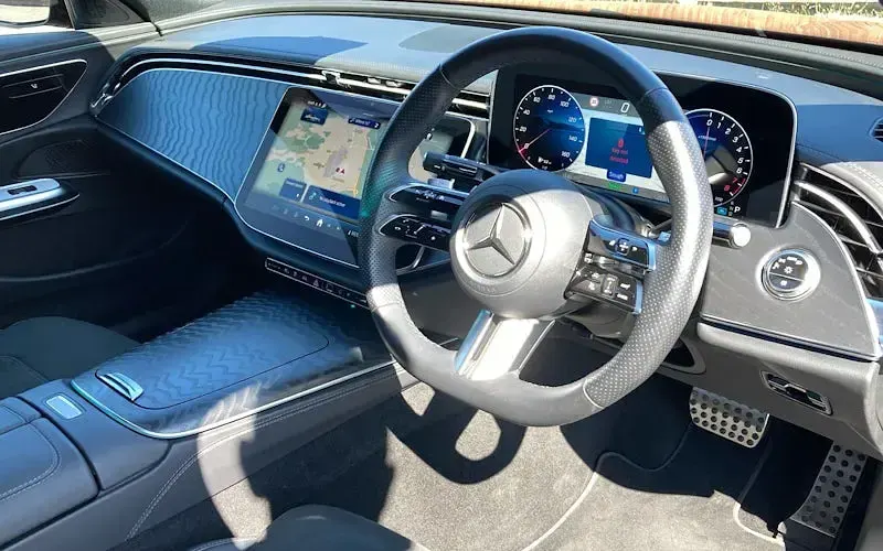 Used Mercedes E300 Urban 313 HP (230 kW) 2025 Grey Sedan