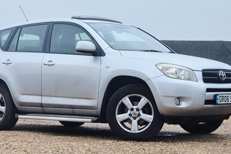 Used 2006 Toyota RAV4 | £2,450 (Super price) - Image 1/1