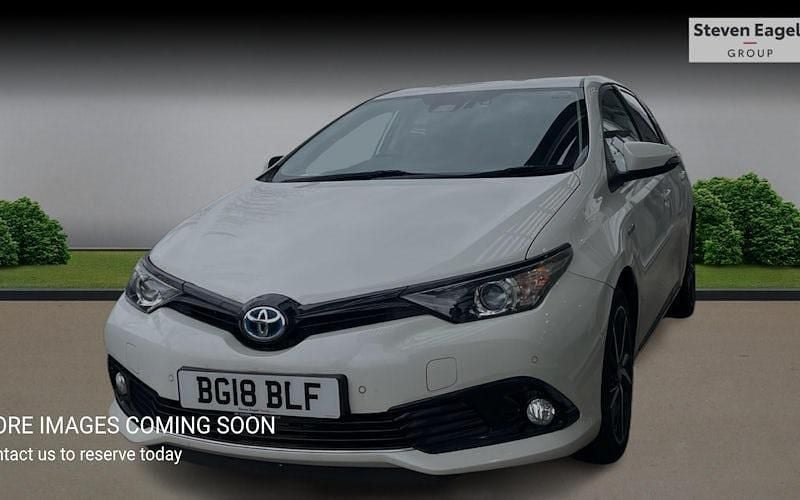 Used Toyota Auris Hybrid Design 136 HP (100 kW) 2019 Hatchback