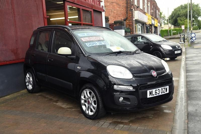 Black Used 2013 Fiat Panda Lounge Hatchback | £4,295 (Fair price) - Image 1/4