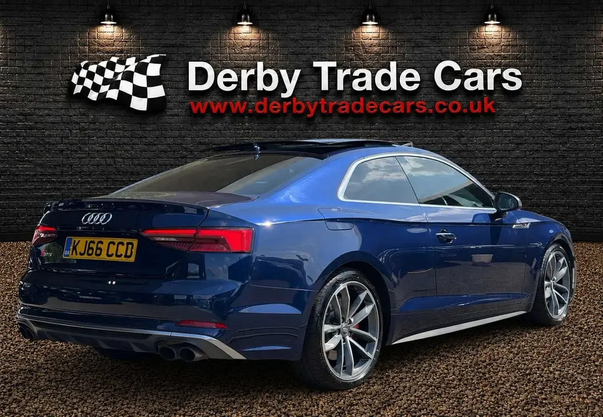 Used Audi S5 Comfort 354 HP (260 kW) 2017 Blue Coupe