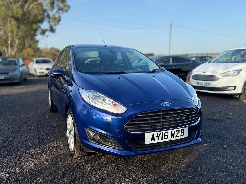 Used Ford Fiesta Titanium 2016 Blue Hatchback