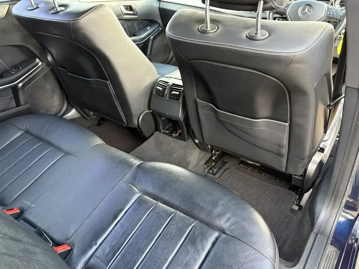 Used Mercedes E300 SE 231 HP (169 kW) 2015 Blue Estate