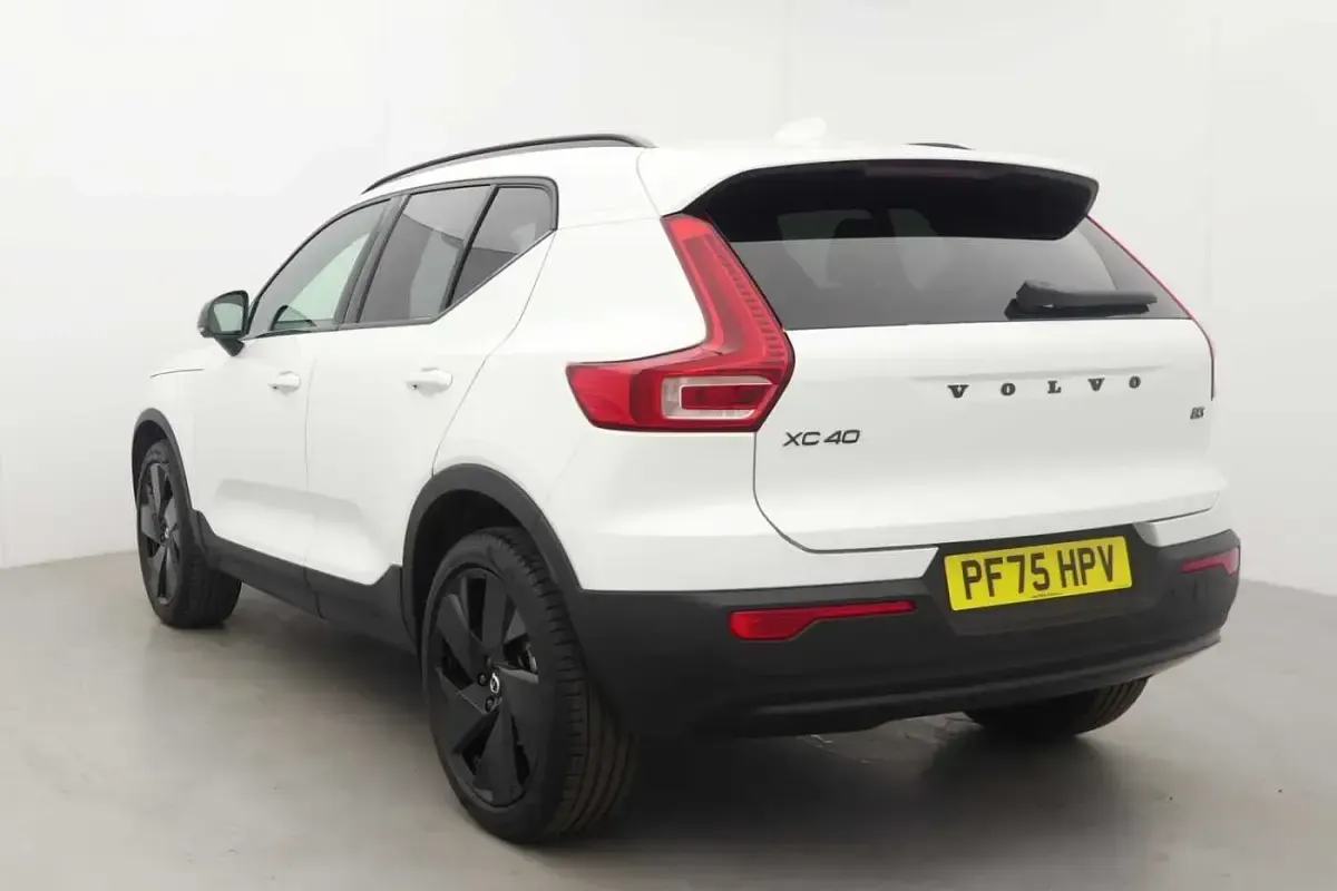 Used Volvo XC40 Plus 161 HP (118 kW) 2026 SUV