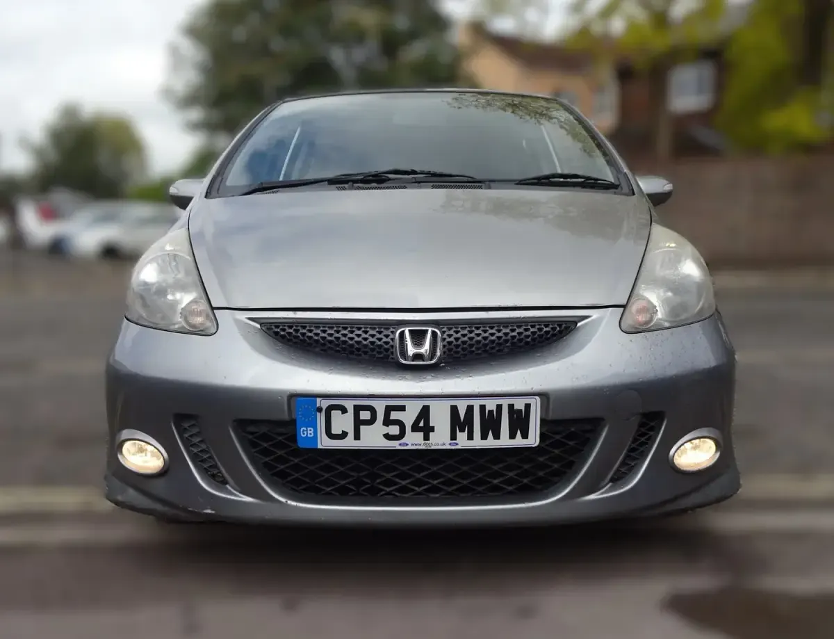 Used Honda Jazz Sport 83 HP (61 kW) 2004 Silver Hatchback